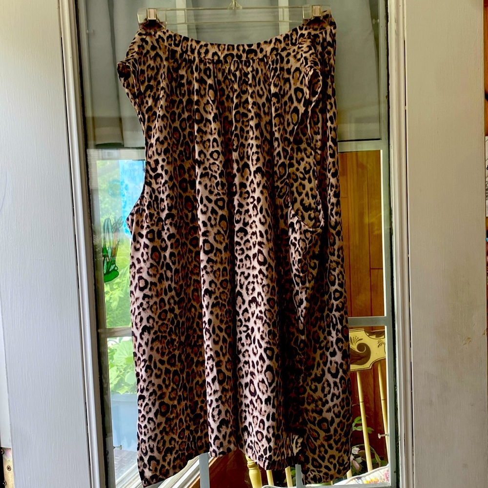 loft outlet extra large women’s top, brown, and tan and color new with tags